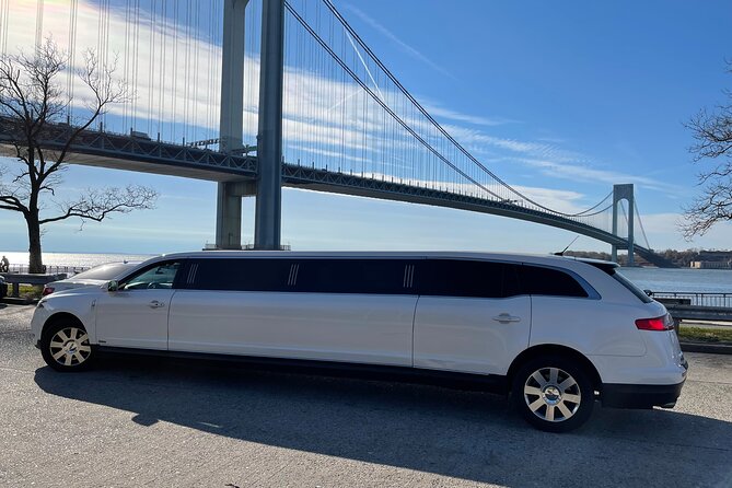 NYC Private Tour With Tour Guide-Stretch Limo, SUV Or Luxury Van - Seeing New York by private vehicle in four hours