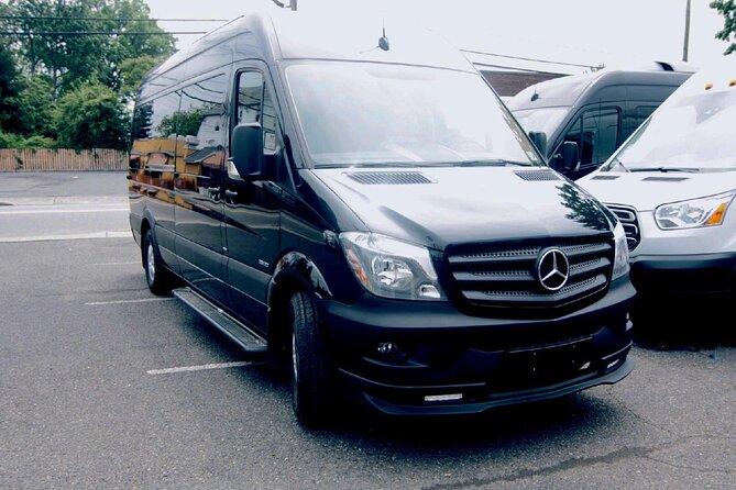 NYC Private Tour With Tour Guide-Stretch Limo, SUV Or Luxury Van - Is $1,199 good value for your group?