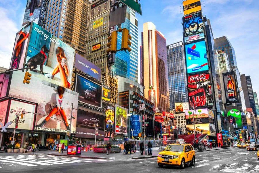 NYC: Private Walking Tour of Donald Trump Buildings - Booking flexibility and language choices