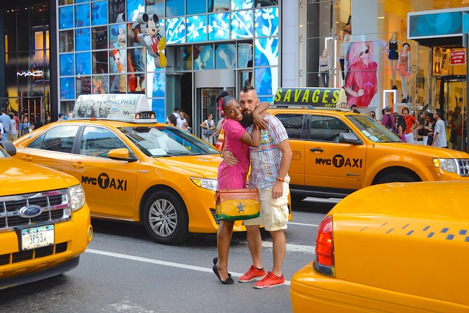NYC Professional Photoshoot and Walking Tour with Private Guide - Central Park: space, greenery, and softer portraits