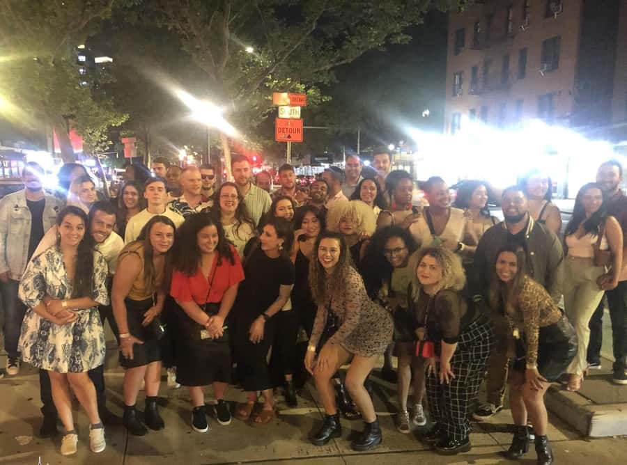 NYC Pub Crawl and Rooftop Clubbing Experience - The dress code can decide your night