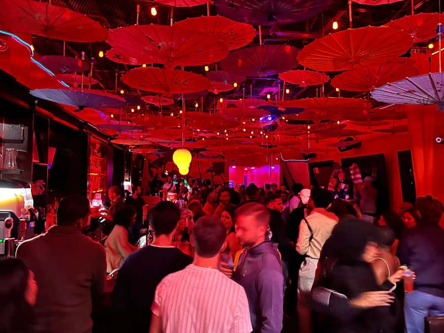 NYC Pub Crawl and Rooftop Clubbing Experience - Is $28 good value for New York nightlife?