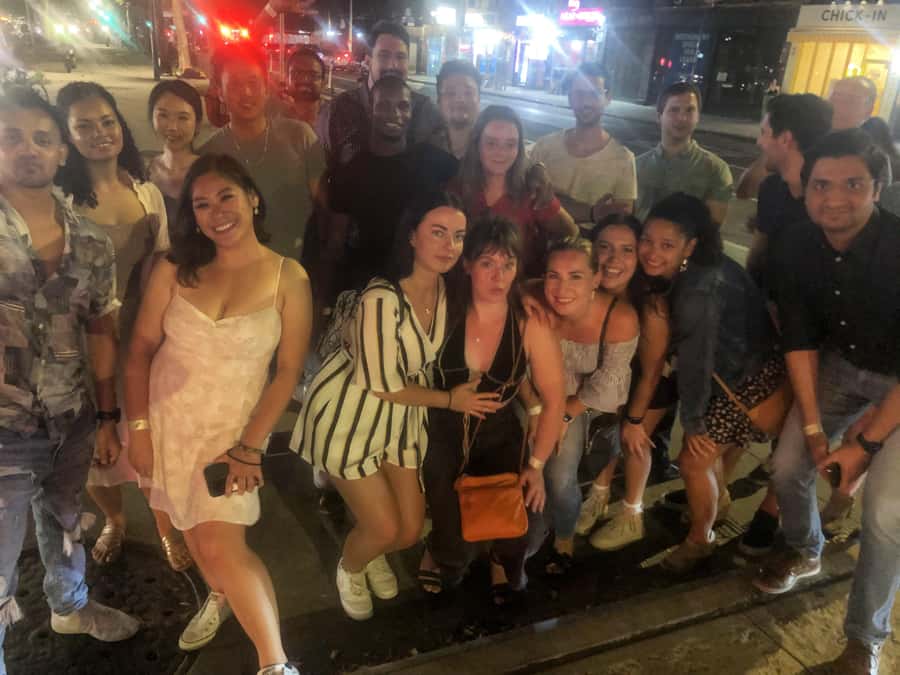 NYC Pub Crawl Experience - How the three-hour schedule feels