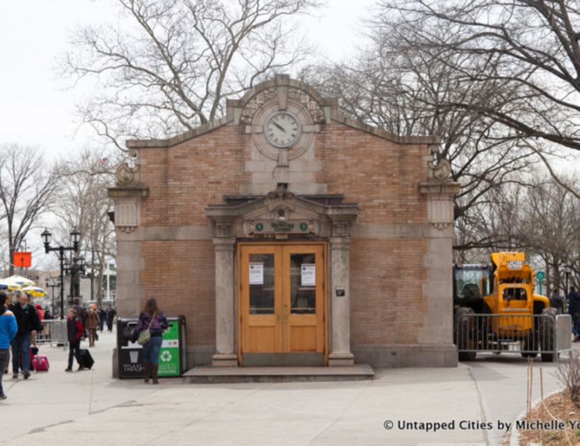 NYC: Remnants of Dutch New Amsterdam Guided Walking Tour - The unusual oyster pasty cannon