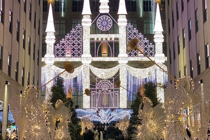 NYC Rockefeller Center Christmas Lights Horse Carriage Ride - Fifth Avenue’s holiday windows