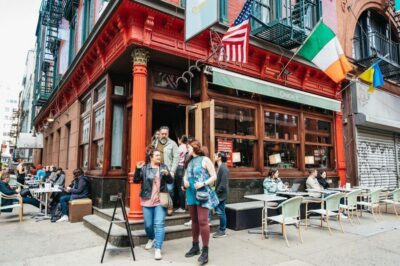 Sex and the City Hotspots Bus Tour (On Location Tours)