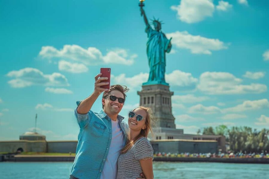 NYC: Sightseeing Harbor Cruise on the Grande Mariner - Financial District and One World Observatory