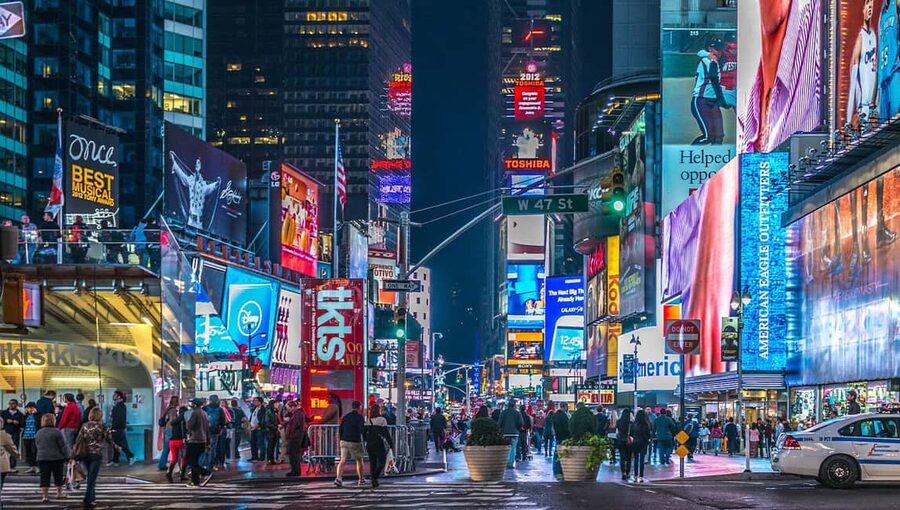 NYC: Skyline Night Tour on Double-Decker Bus - Who will get the most from this bus ride?