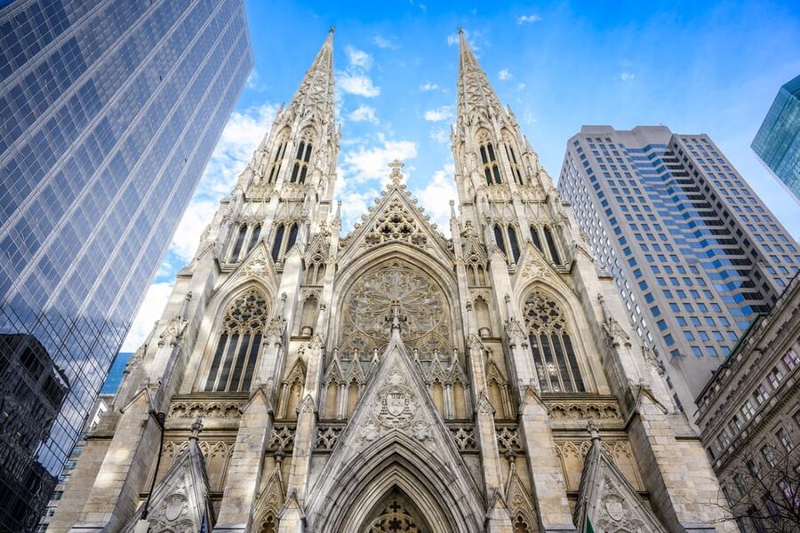 NYC: St. Patrick's Cathedral Tour - The doors that one person can open