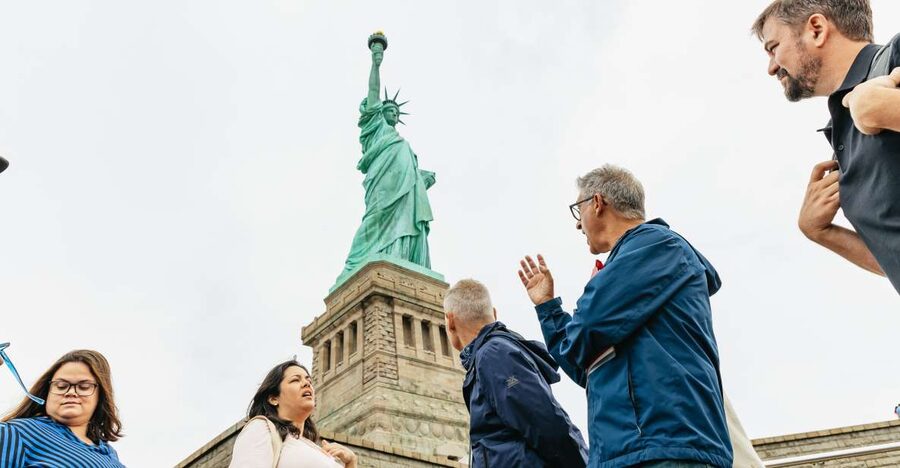 NYC: Statue of Liberty and Ellis Island Guided Tour - Choosing between the 2-hour and 4-hour tours