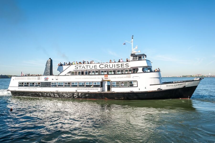NYC: Statue of Liberty and Ellis Island Tour with Ferry - Start at Castle Clinton in Battery Park