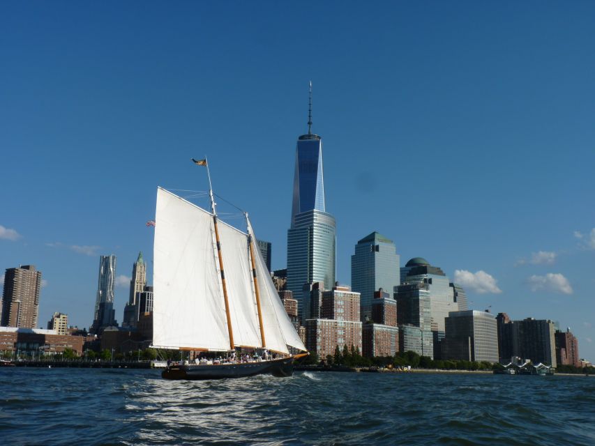 NYC: Statue of Liberty Cruise aboard a Classic Sailboat - Comfort, crowding, and the crew