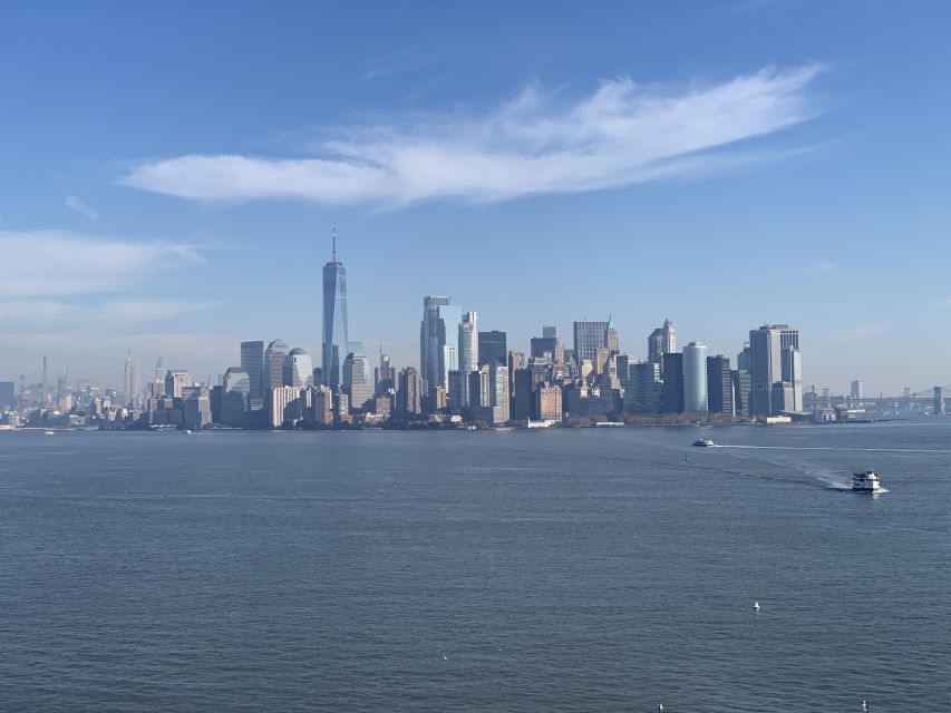 NYC: Statue of Liberty Guided Private Group or Family Tour - Meeting your guide at Pier A Harbor House