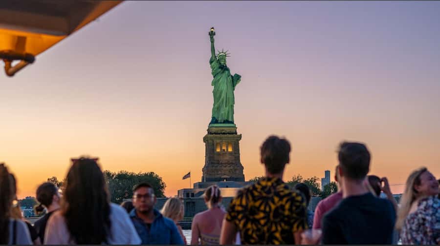 NYC: Statue of Liberty Sunset Cruise Skip-the-Line Ticket - Key points to know before you sail