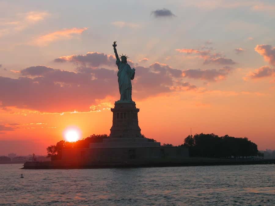 NYC: Statue of Liberty Sunset Cruise Skip-the-Line Ticket - Comfort, access, and small practical details