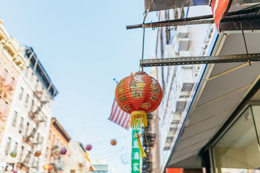 NYC: Taste the American Dream a Lower East Side Food Tour - Columbus Park and Chinatown’s daily life