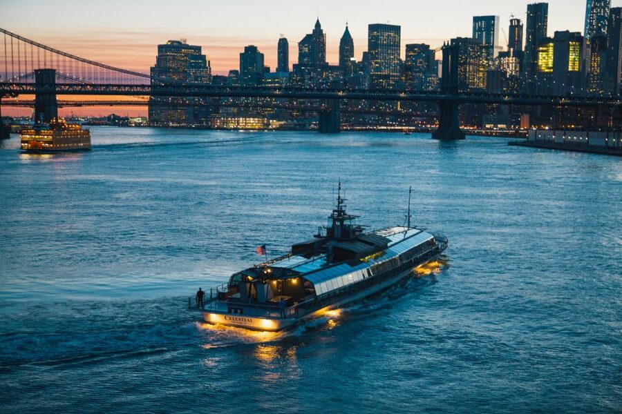 NYC: Thanksgiving Gourmet Lunch or Dinner Harbor Cruise - The three-course Thanksgiving menu