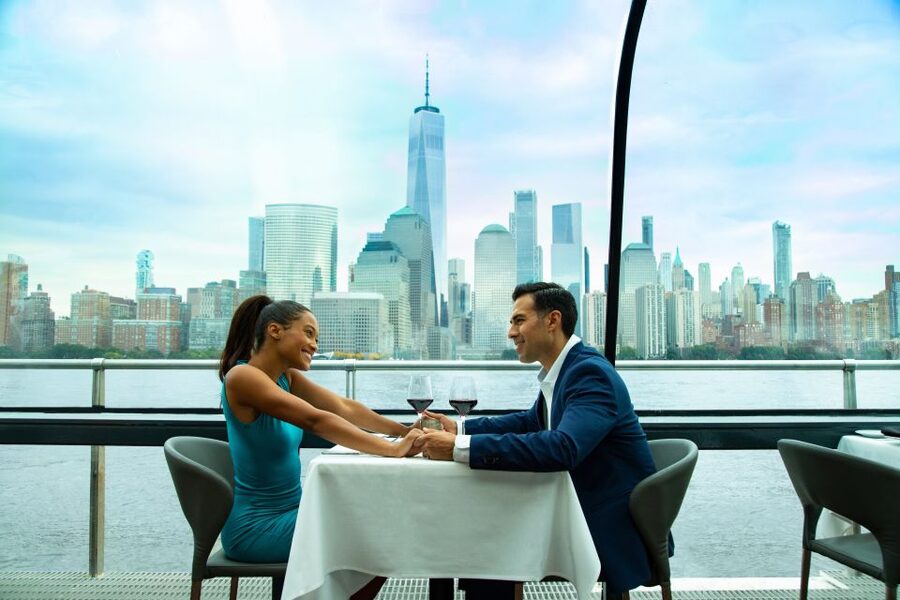 NYC: Thanksgiving Gourmet Lunch or Dinner Harbor Cruise - Lunch or dinner: choose the right cruise