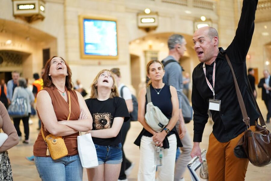 NYC: The Secrets of Grand Central Terminal - The Campbell bar and a different side of Midtown