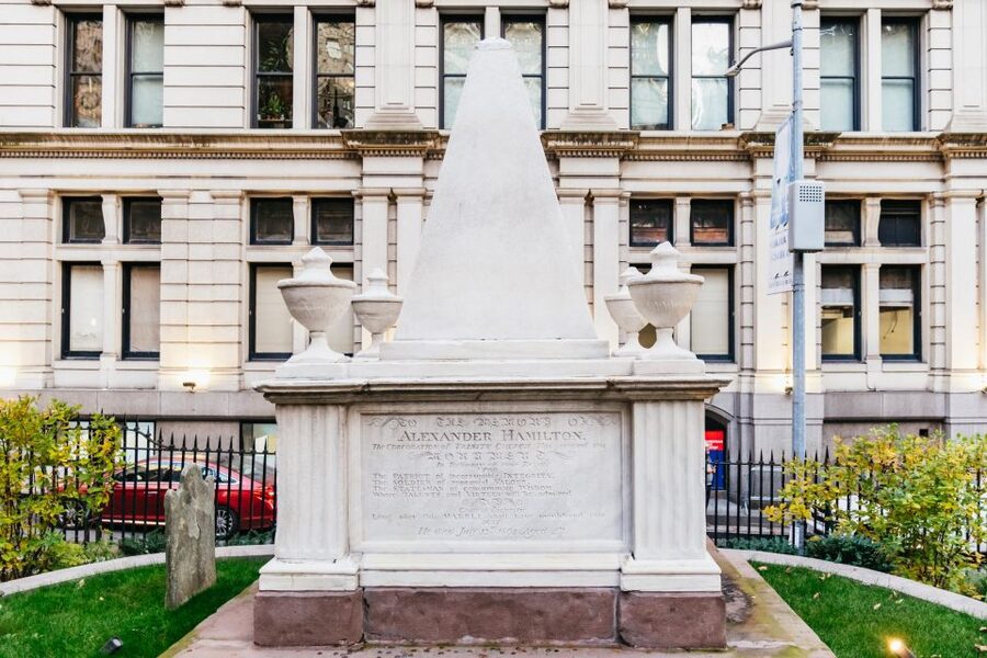 NYC: The Story of Alexander Hamilton Private Walking Tour - Stone Street and the city’s old tavern world