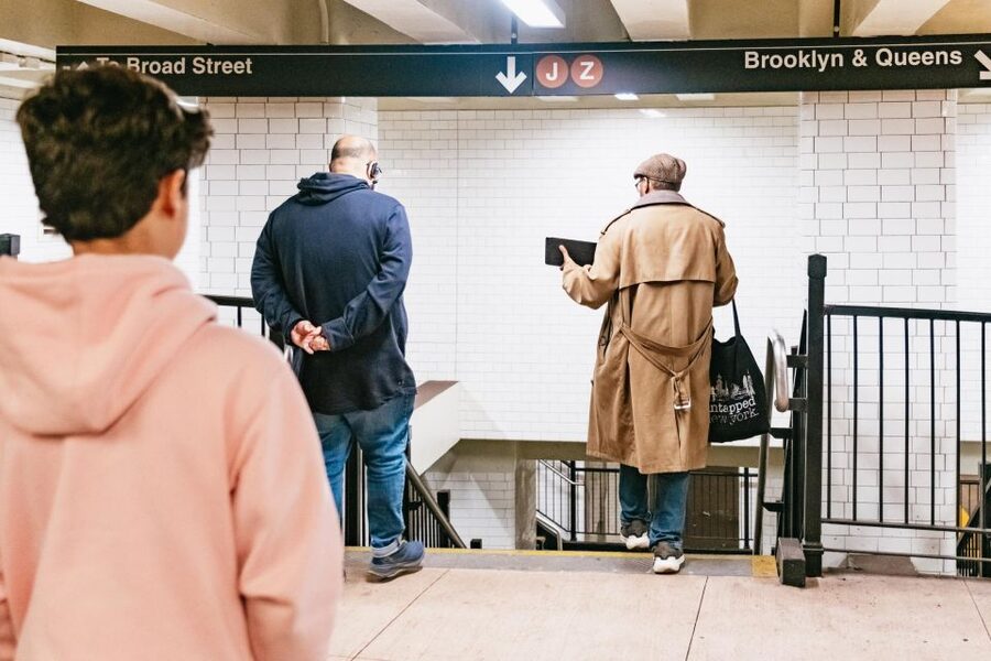 NYC: Underground Subway Guided Tour with Local New Yorker - Ending by the Municipal Building