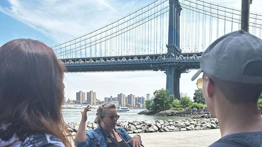 NYC Views from Brooklyn Bridge & DUMBO with Ferry Tickets - Key points at a glance