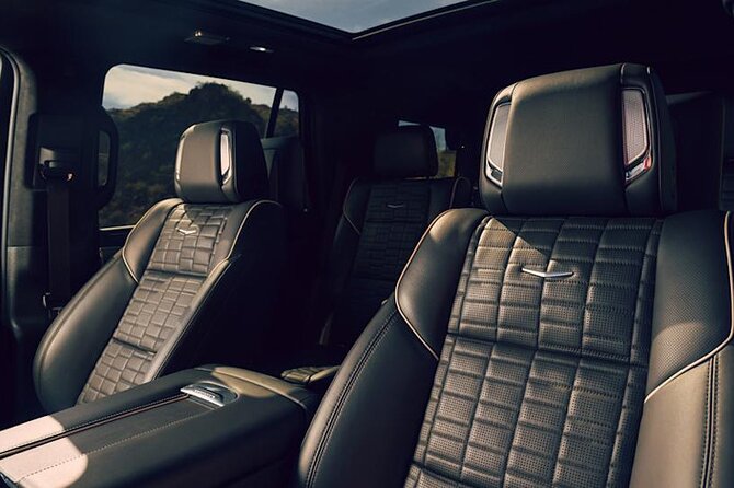NYC VIP Private Luxury airport arrival ride by Stretch Limousine - Who will enjoy this private airport transfer?