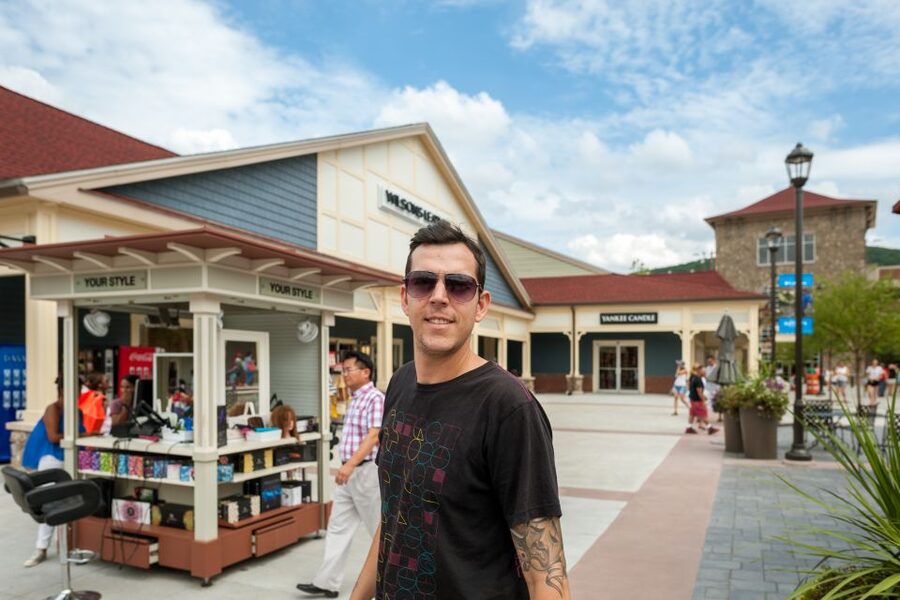 NYC: Woodbury Common Premium Outlets Shopping Trip - Key points to know before you book