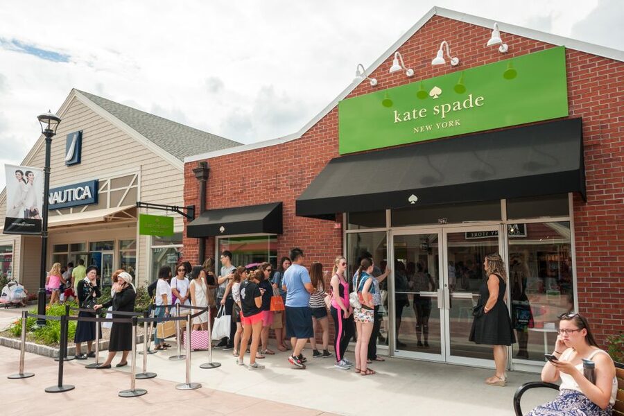 NYC: Woodbury Common Premium Outlets Shopping Trip - Return buses and the most important timing tip