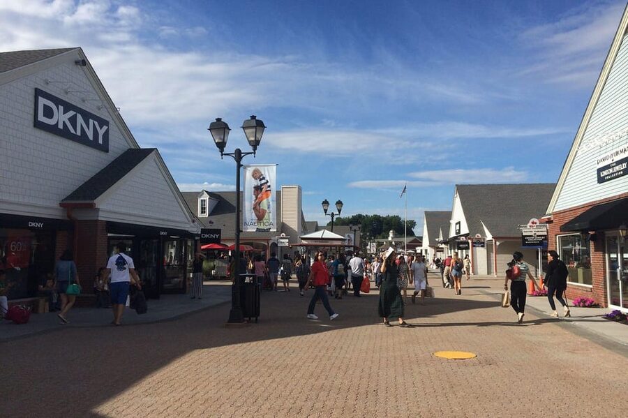NYC: Woodbury Outlets Private Shopping Tour - Who will get the most from this trip
