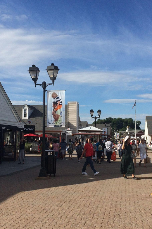 NYC: Woodbury Outlets Private Shopping Tour - Should you book the Woodbury Common private tour?