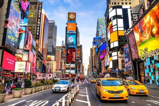One-Day Best of New York Private Tour - Washington Square Park and the city’s classic landmarks