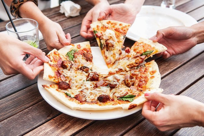 Pizza Walking Tour in Manhattan with Friendly Local Guide - What this Manhattan pizza walk is really selling