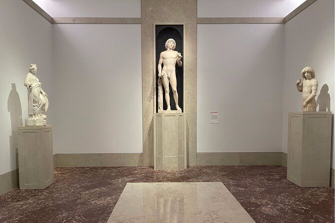 Private Art and Crime Tour at the Metropolitan Museum of Art - Questionable holdings and the problem of authenticity