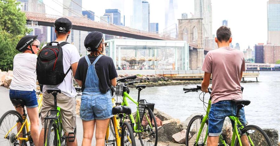 Private Brooklyn Bridge Bike Tour - Starting at 79 Chambers Street