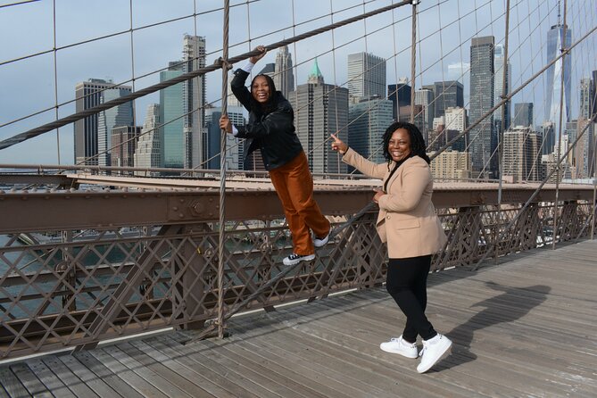 Private Brooklyn Bridge & DUMBO Photoshoot with Pro Photographer - DUMBO’s cobblestones and Manhattan views