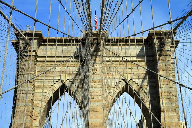 Private Brooklyn Bridge Tour with a Local - What you get for $20