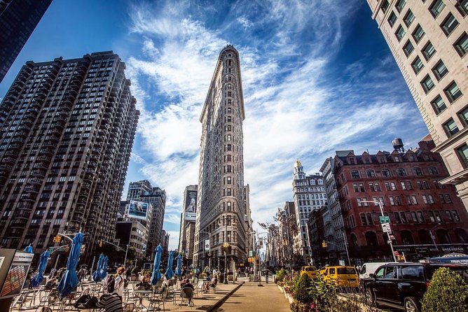 Private Flatiron Food, History and Architecture Tour - The Flatiron Building and a famous New York angle