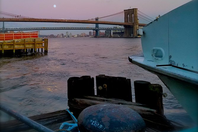 Private Guided Walking Tour of the Brooklyn Bridge and DUMBO - Crossing the Brooklyn Bridge with the story in place