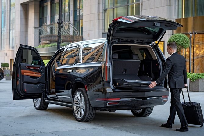 Private Luxury Transfers – JFK, LGA & Newark | 24/7 Chauffeur - Choosing Between the Escalade, BMW, and Mercedes
