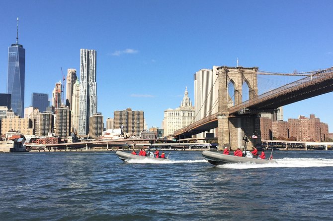 PRIVATE Manhattan Speedboat Tour - Up to 12 passengers - Lower Manhattan and the bridges