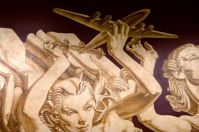 PRIVATE Rockefeller Center Artified Walking Tour - A private guide is the main value
