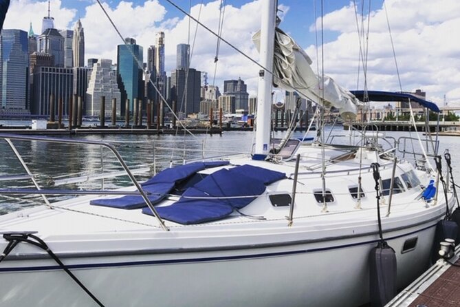 Private Sail New York with Brooklyn Sail (Reserve the entire boat) - Leaving Pier 5 and finding your sea legs