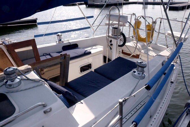 Private Sail New York with Brooklyn Sail (Reserve the entire boat) - Sunset, night views, and special occasions