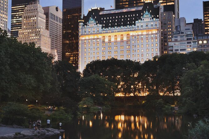 Private Sex and The City Tour in New York with Movie Scenes from famous TV show - What this private Sex and the City route is really like