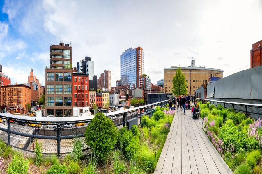 Private Tour of High Line, Chelsea, Hudson Yards and Edge - Walking the 1.45-mile High Line