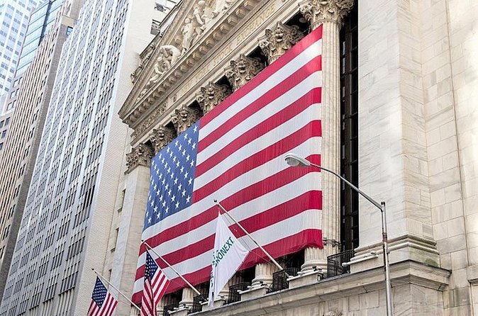 Private Tour of Historic Lower Manhattan and the Financial District NYC - Stone Street, a short lane with a long memory