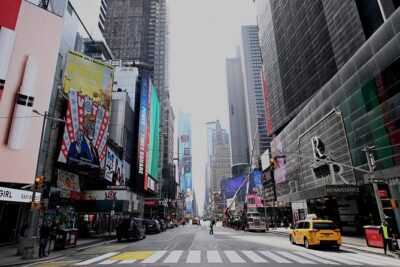 Private Transfer from LaGuardia Airport (LGA) to Manhattan