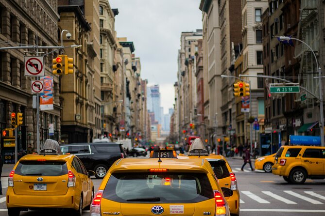 Private Transfer: JFK to Manhattan Transfer–105 Min Free Wait - Manhattan destinations and possible surcharges