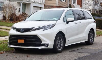Private Transfers between LGA Airport and New York City